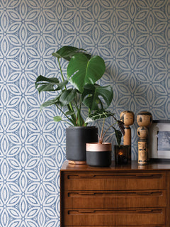 Hepatica Petal P&S Wallpaper in a room setting