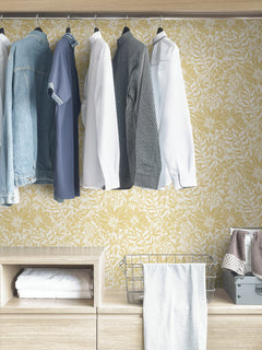 Foliole P&S Wallpaper in a room setting