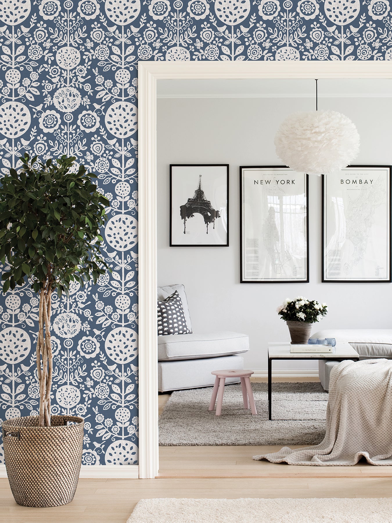 Anya P&S Wallpaper in a room setting