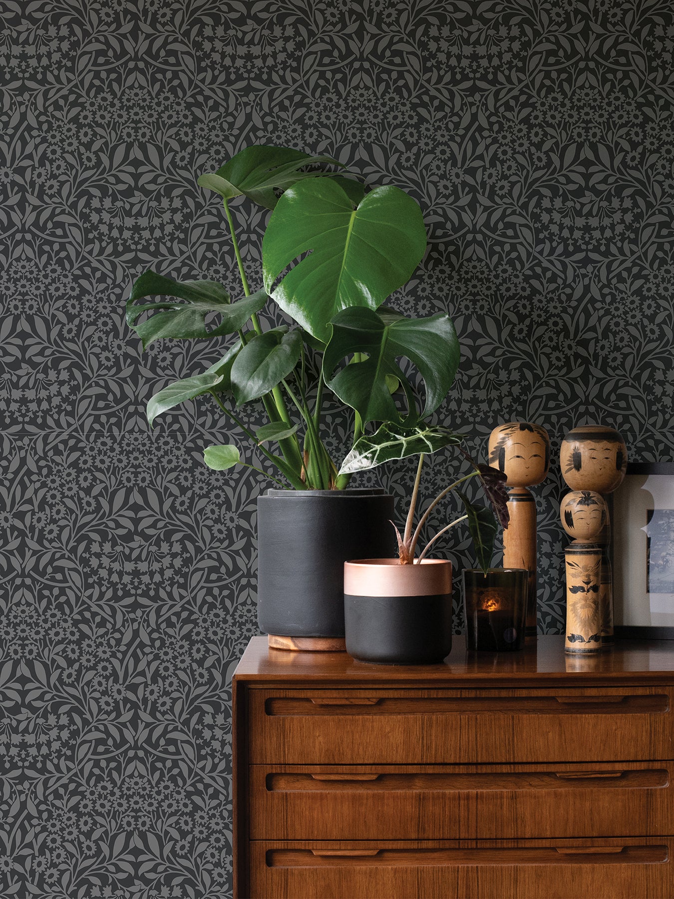 Darcy Peel and Stick Wallpaper in a room setting