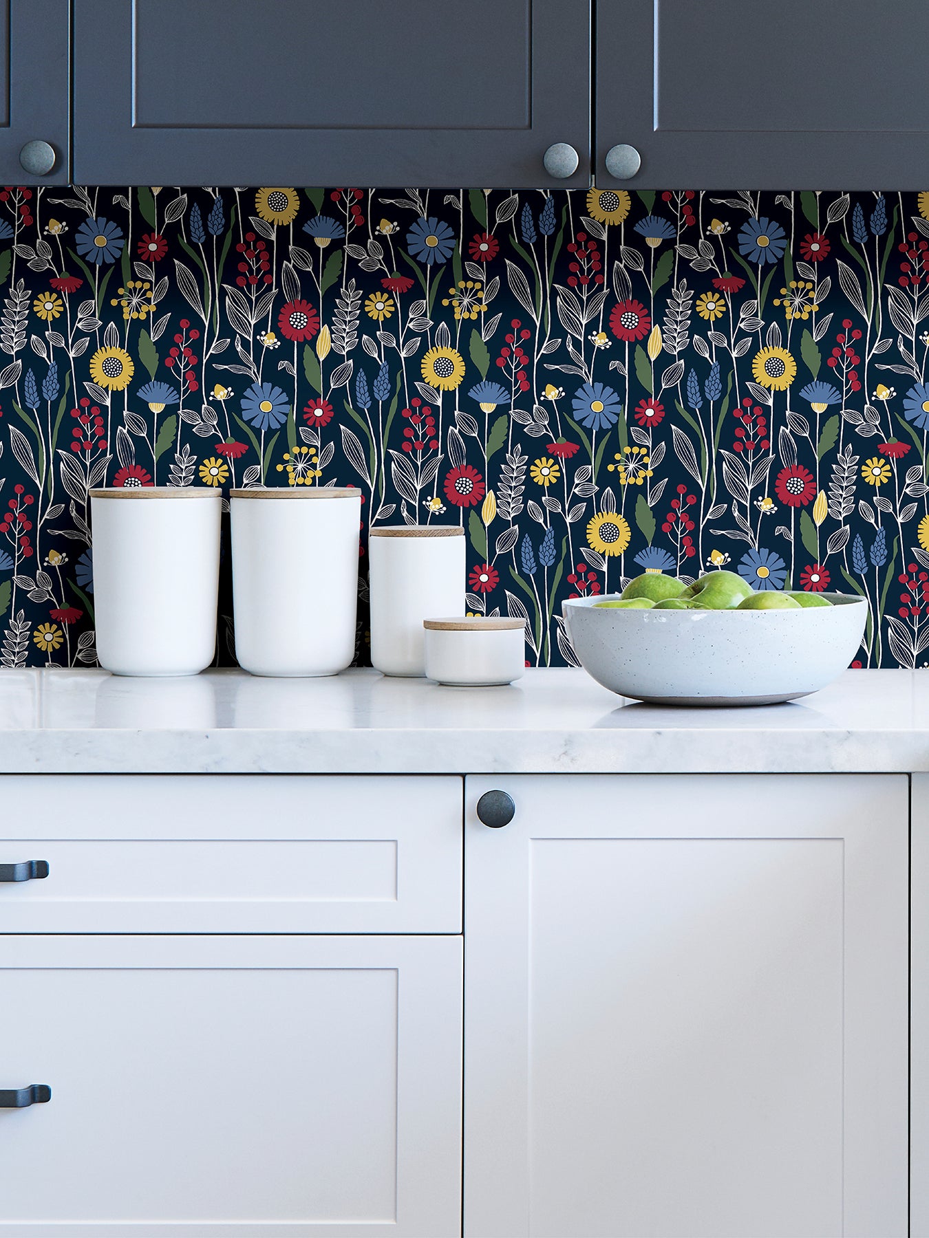 Jane P&S Wallpaper in a room setting