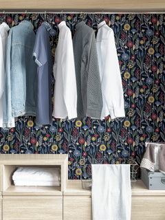 Jane P&S Wallpaper in a room setting