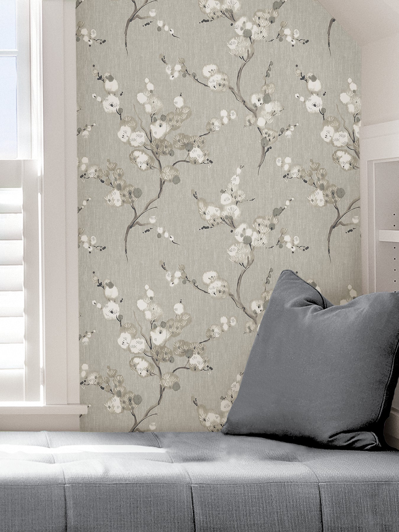Mirei P&S Wallpaper in a room setting