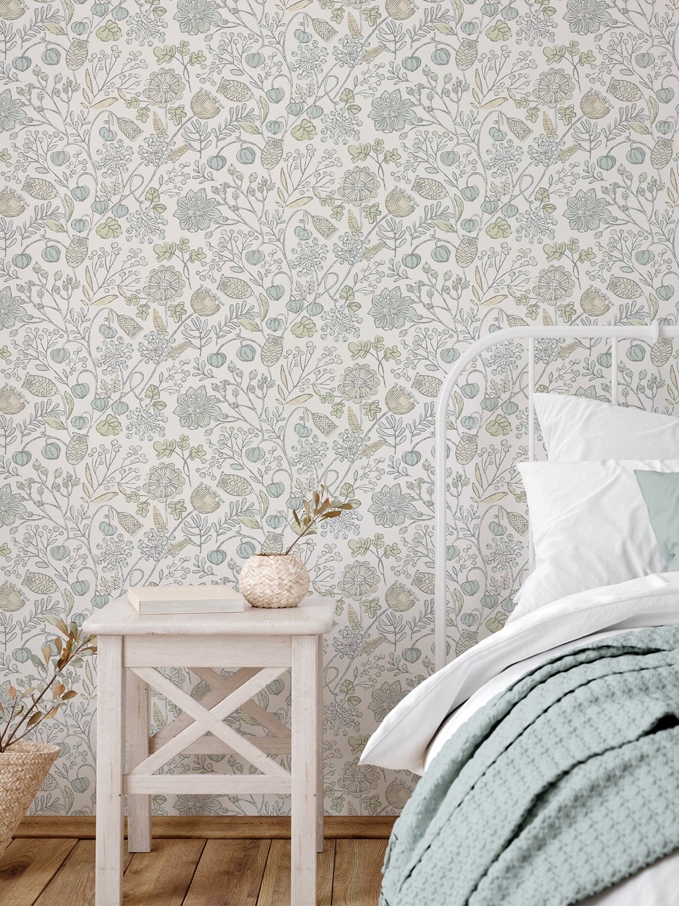 Southern Trail P&S Wallpaper in a room setting