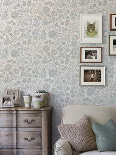 Southern Trail P&S Wallpaper in a room setting