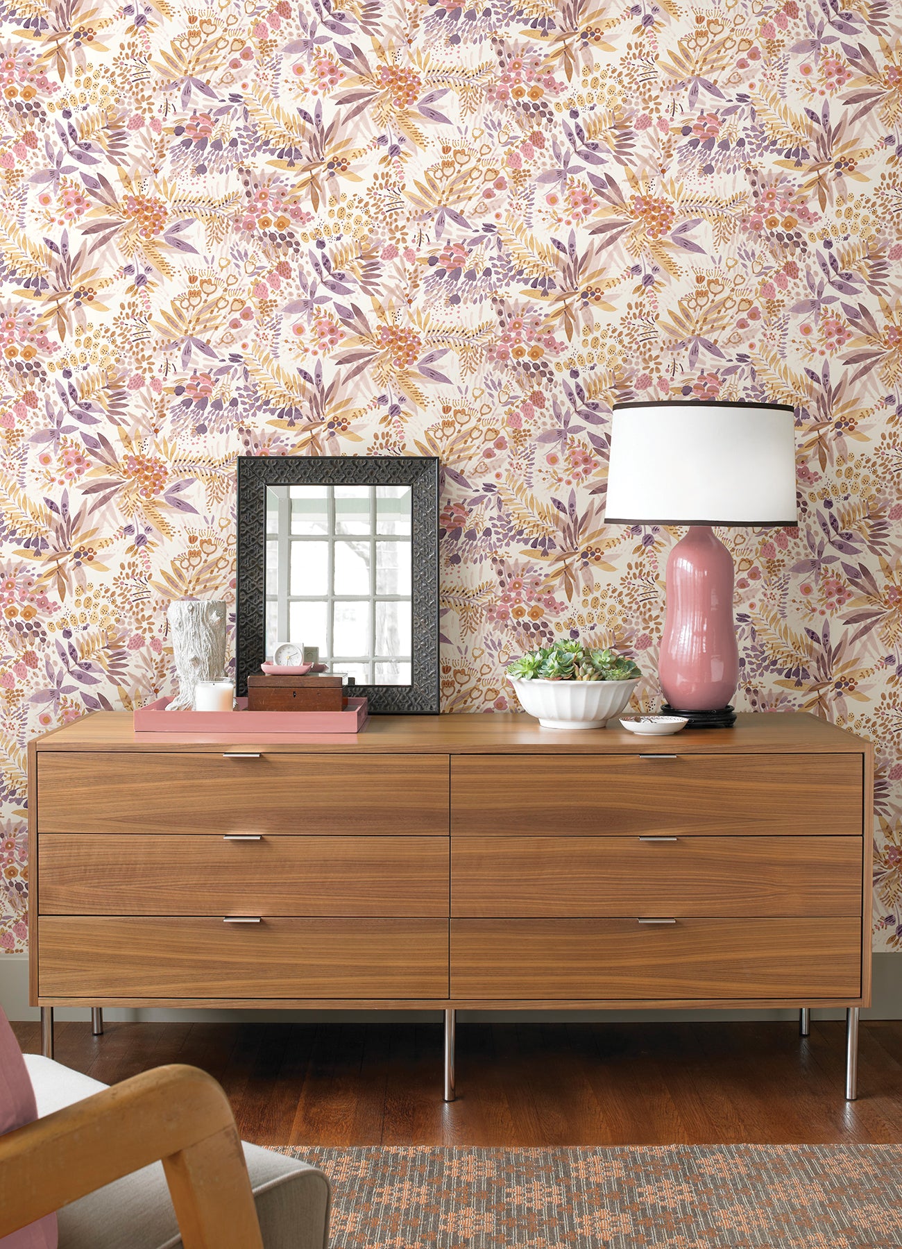 Naupaka P&S Wallpaper in a room setting
