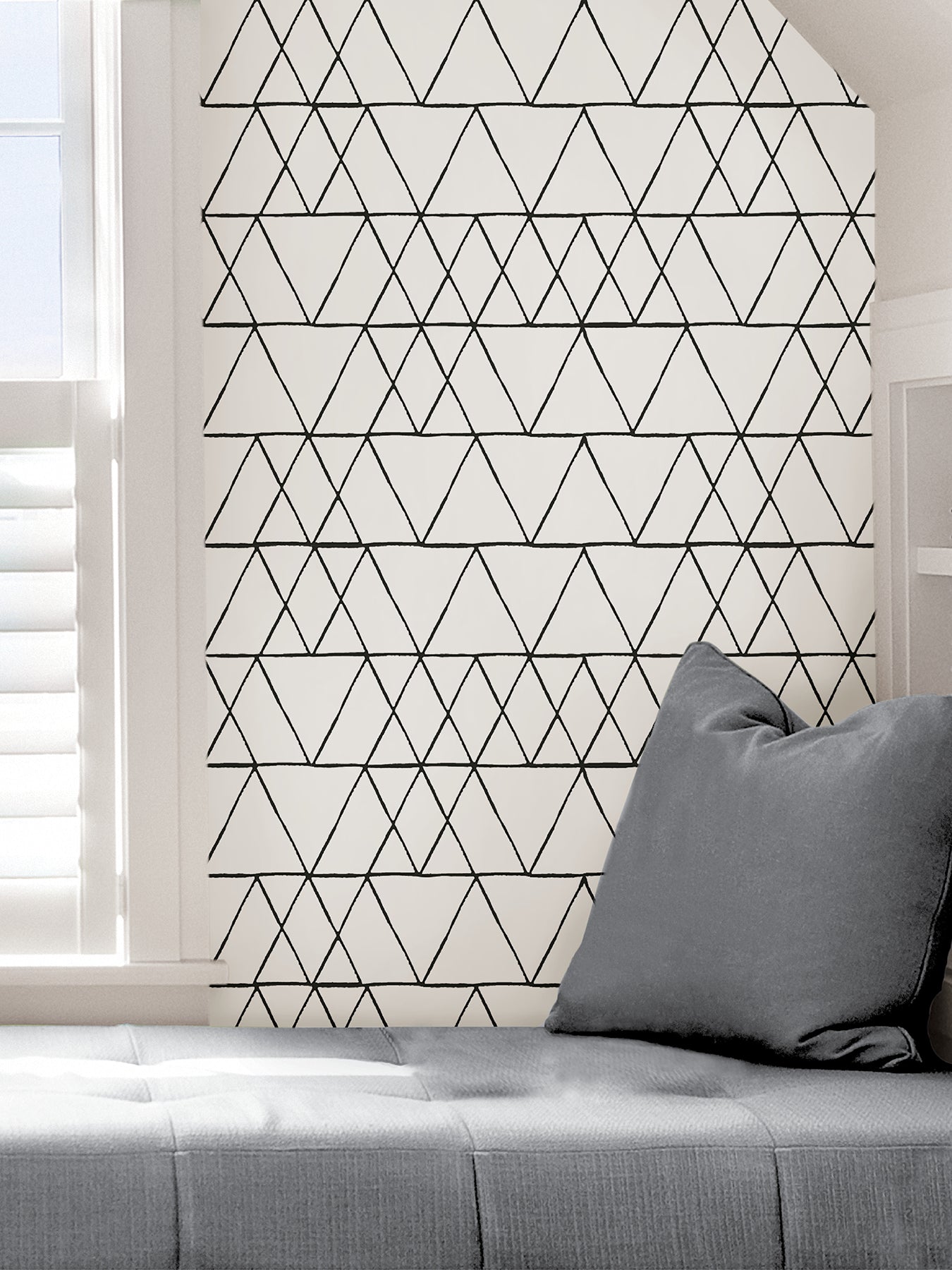 Harris P&S Wallpaper in a room setting