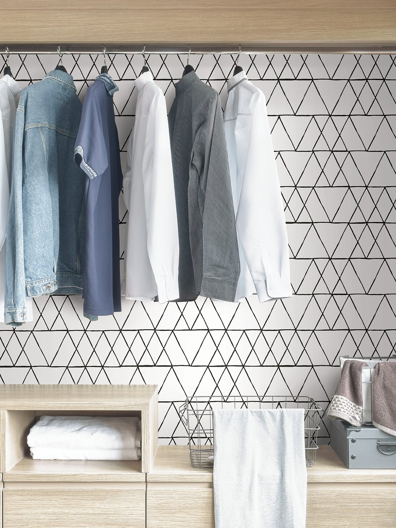 Harris P&S Wallpaper in a room setting