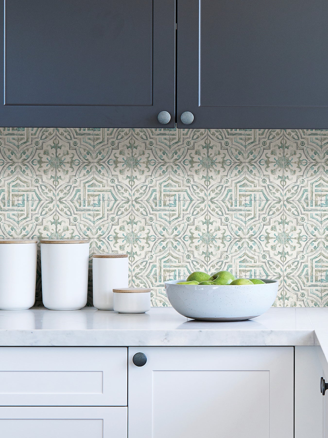 Landondale P&S Wallpaper in a room setting