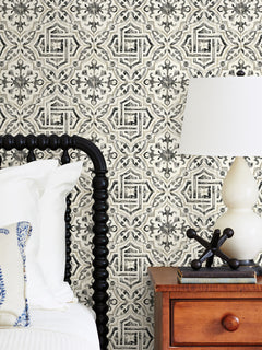 Landondale P&S Wallpaper in a room setting