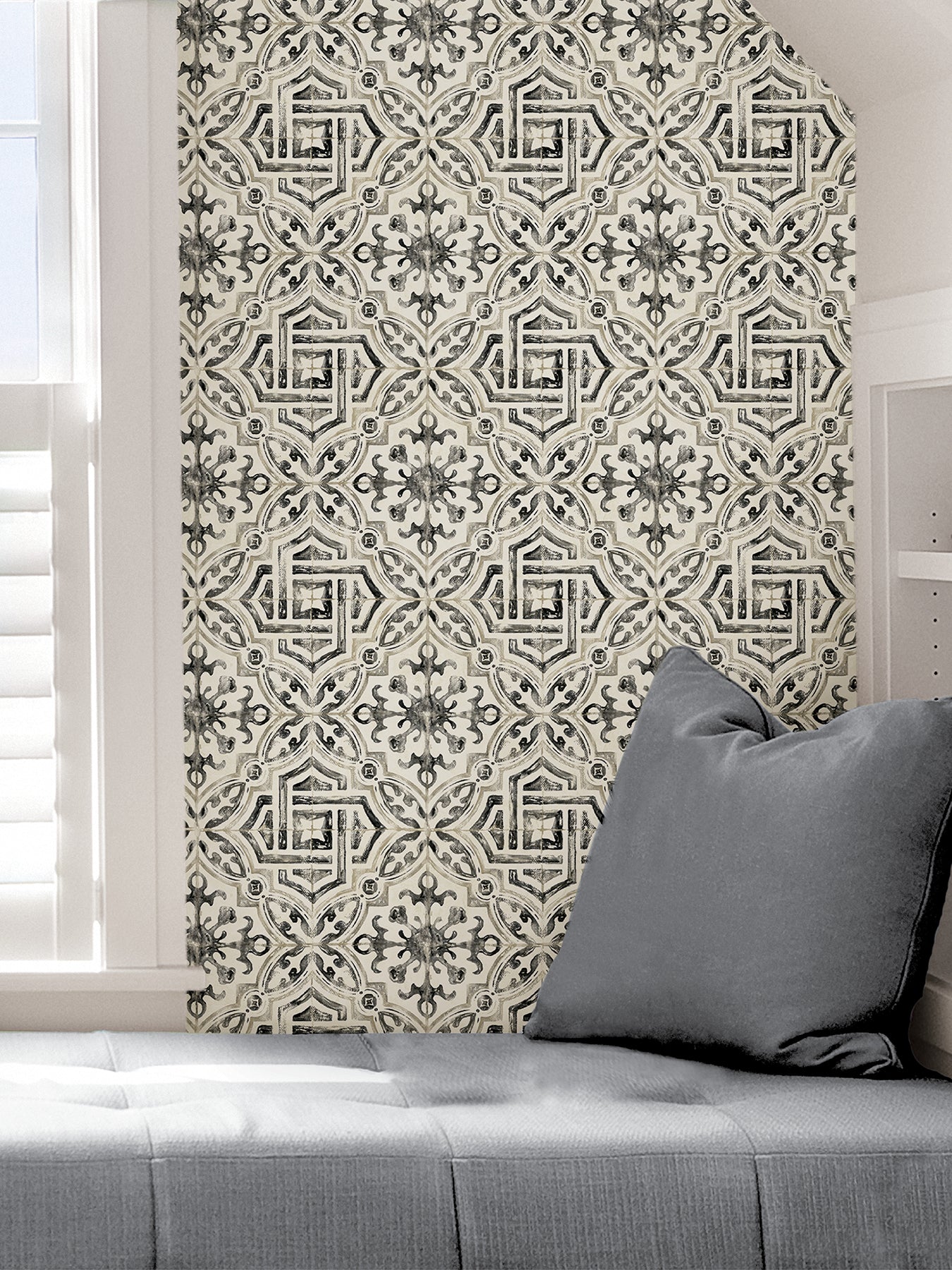 Landondale P&S Wallpaper in a room setting