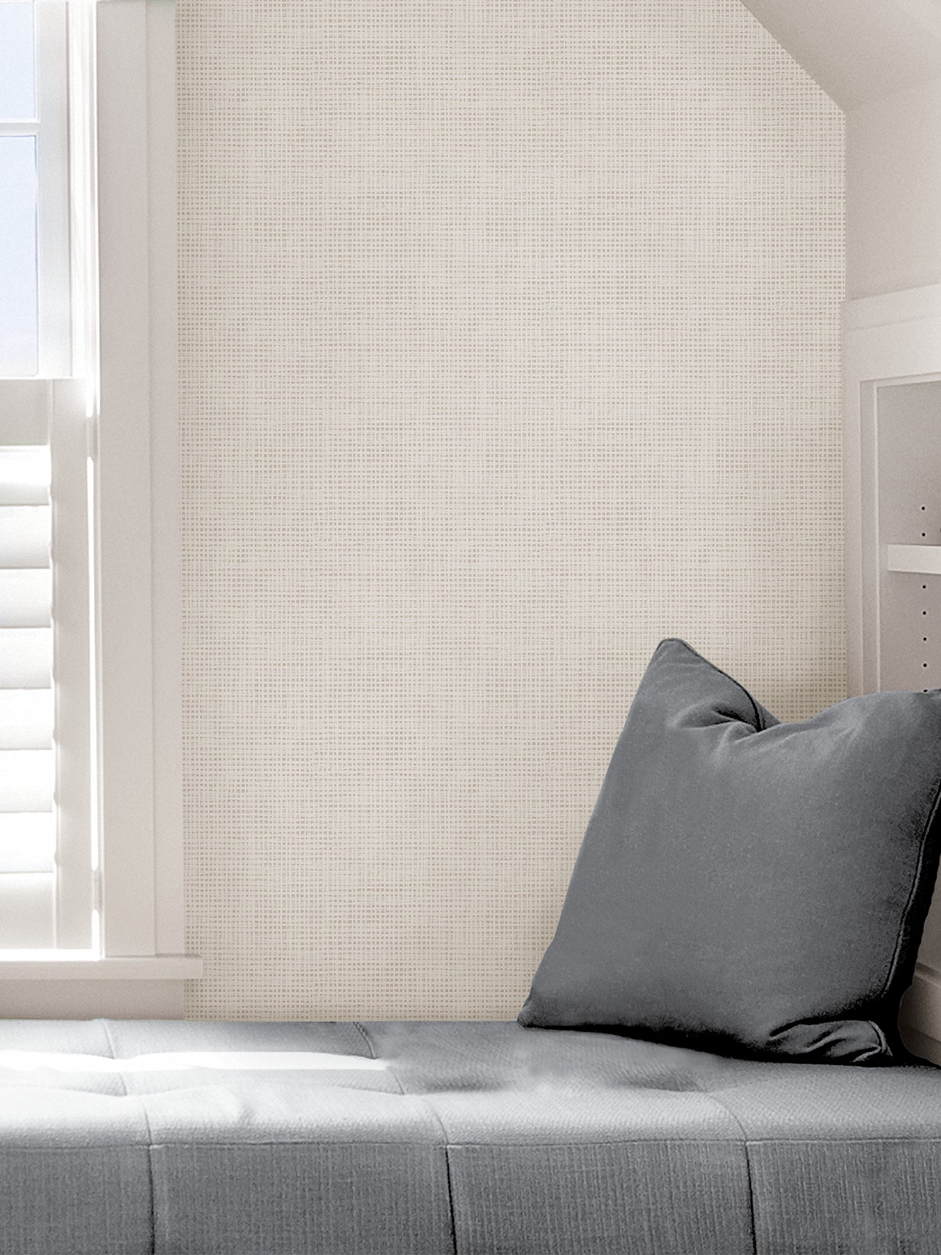 Nolan P&S Wallpaper in a room setting