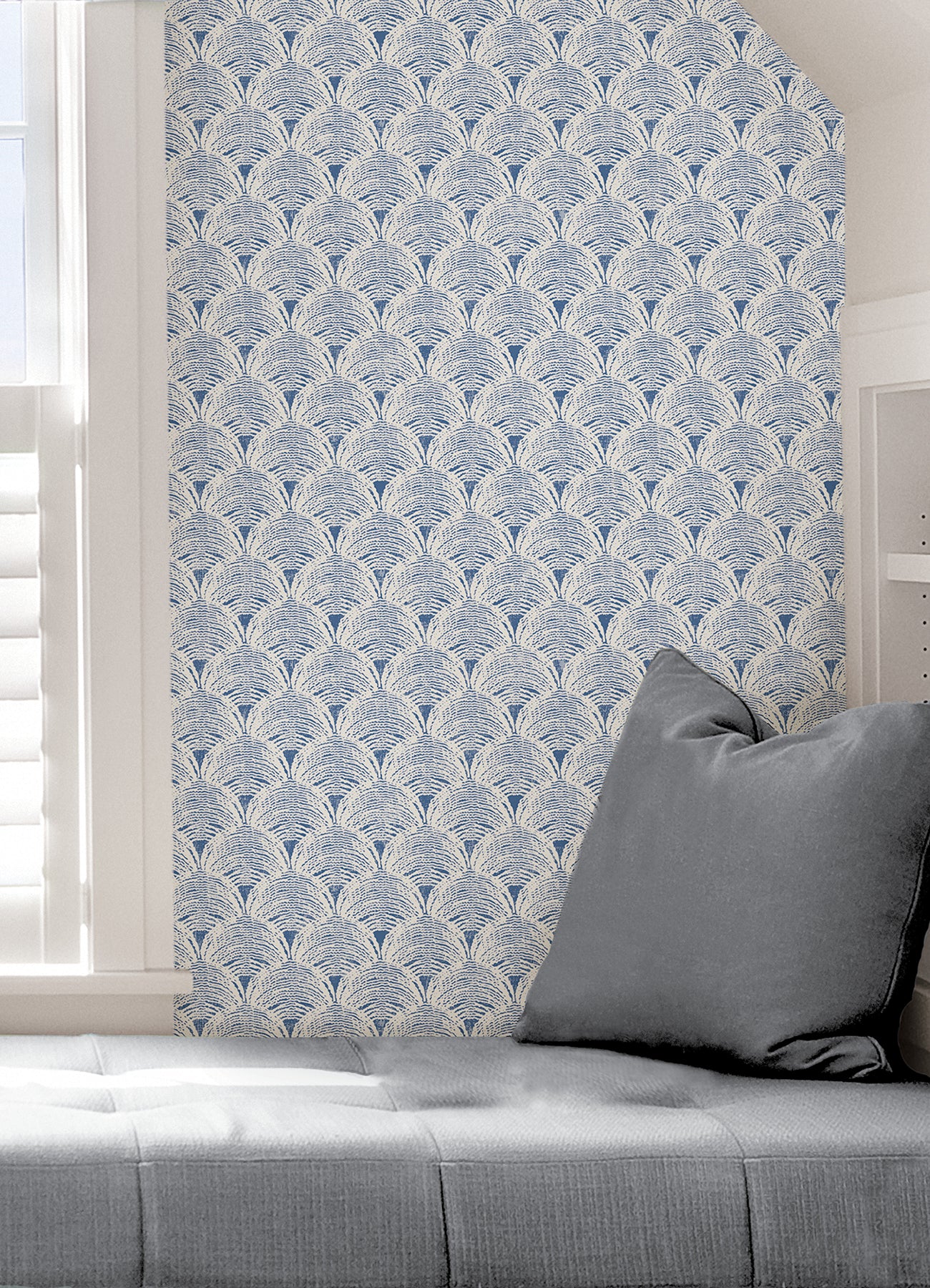 Manila P&S Wallpaper in a room setting