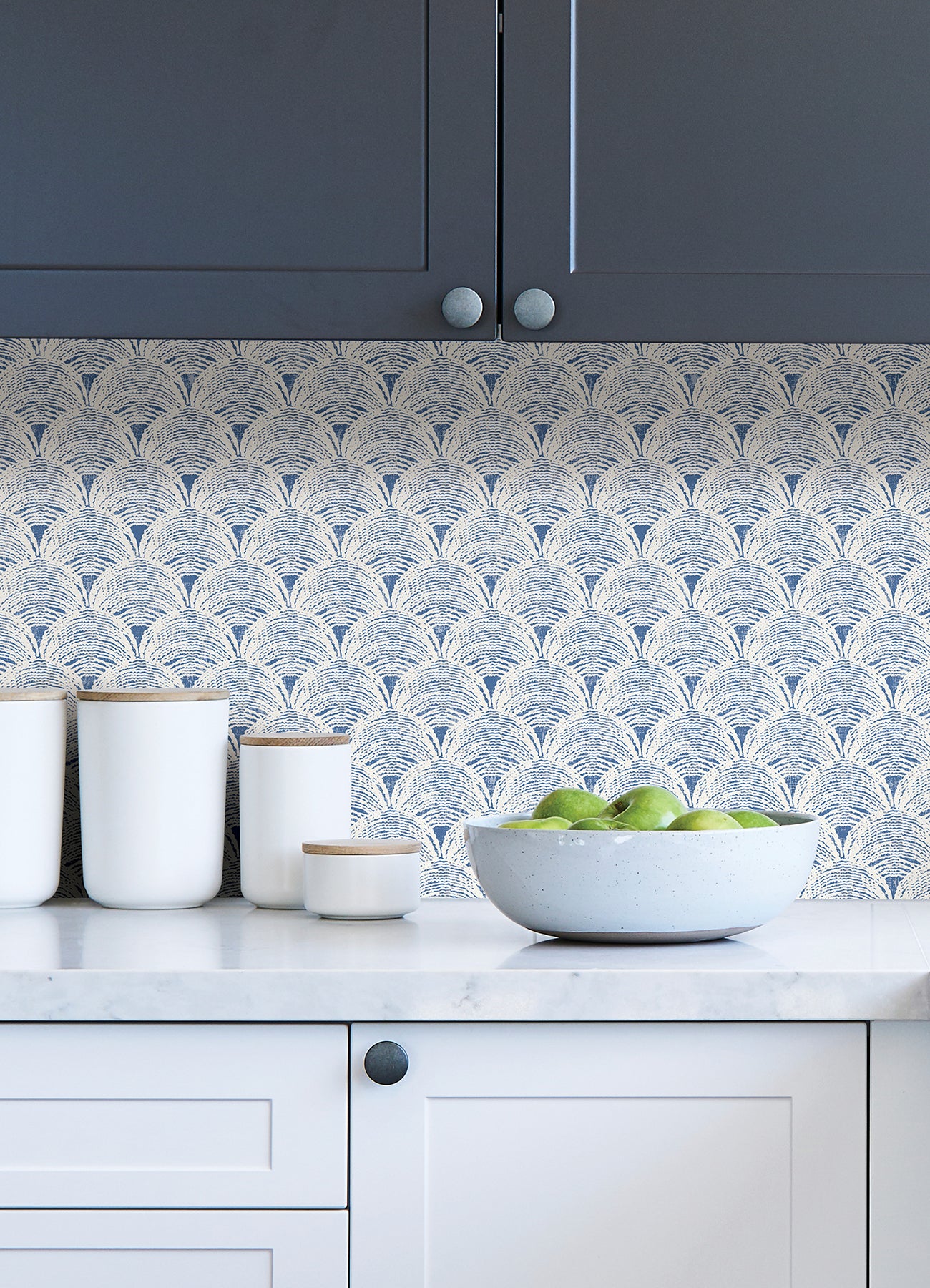 Manila P&S Wallpaper in a room setting