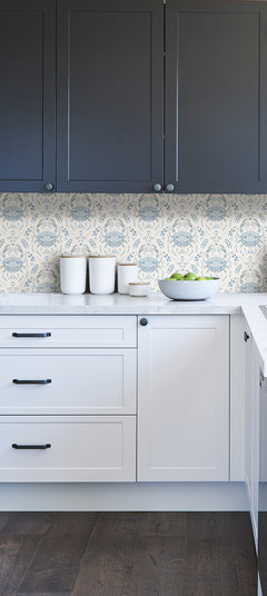 Shellby P&S Wallpaper in a room setting