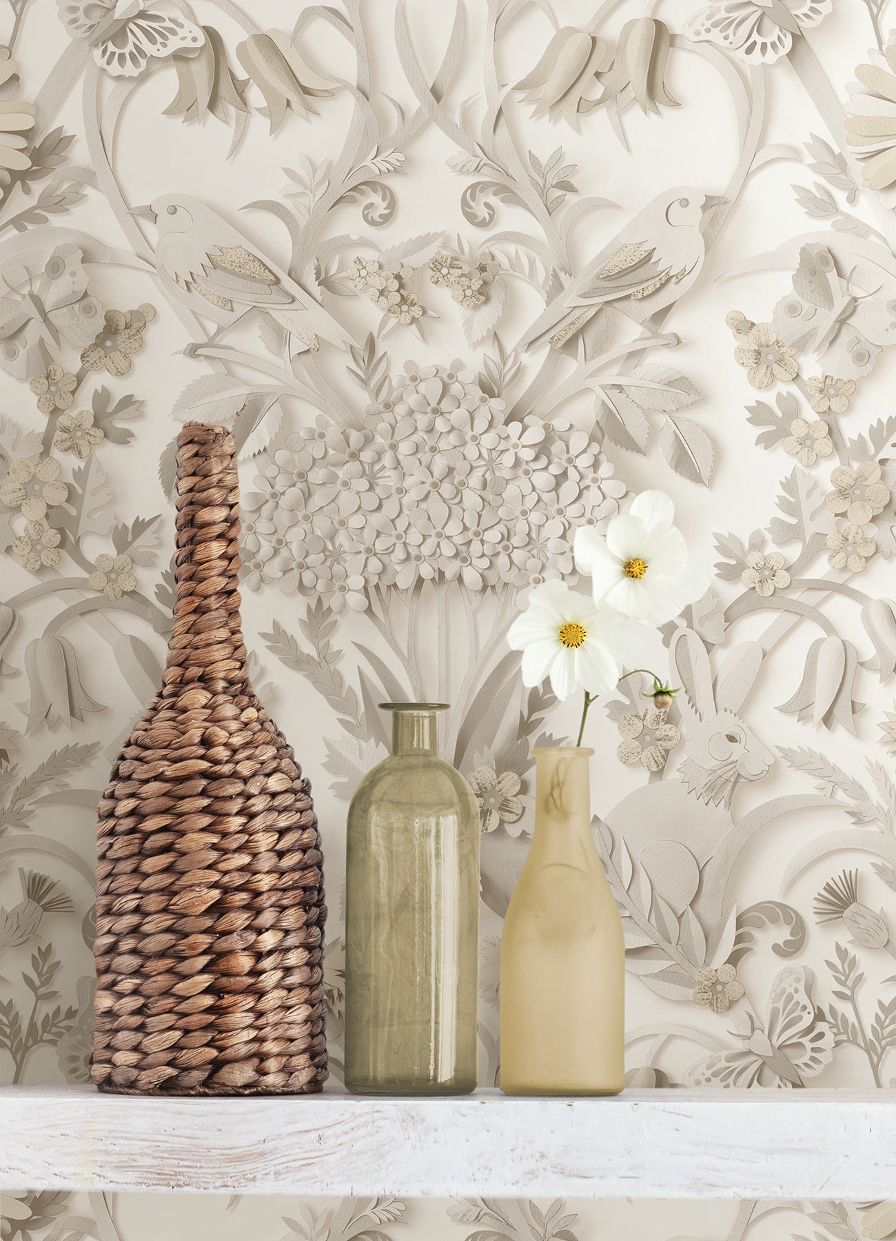 Eloise Peel and Stick Wallpaper in a room setting