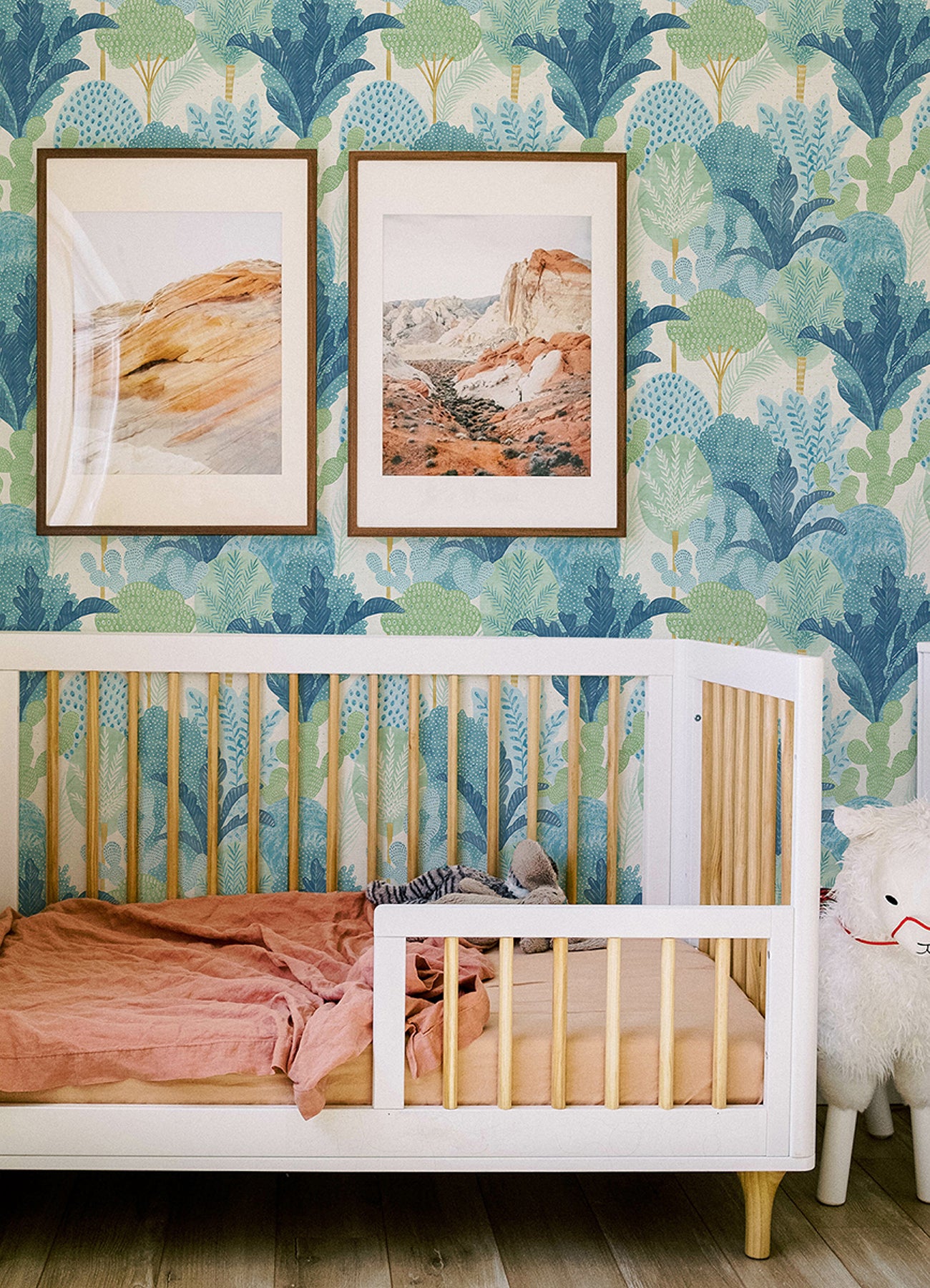 Keilani Peel and Stick Wallpaper in a room setting