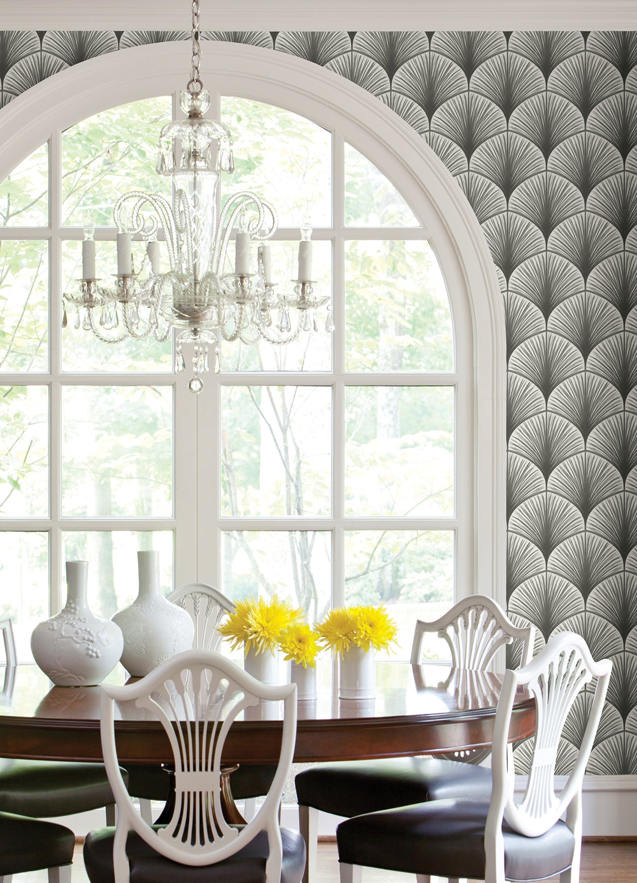 Amari Peel and Stick Wallpaper in a room setting