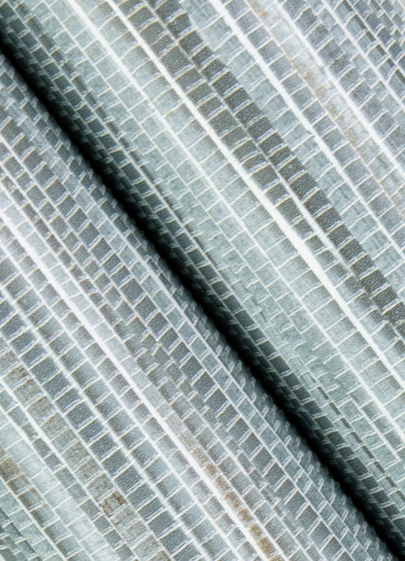 Grassweave P&S Wallpaper pattern close-up