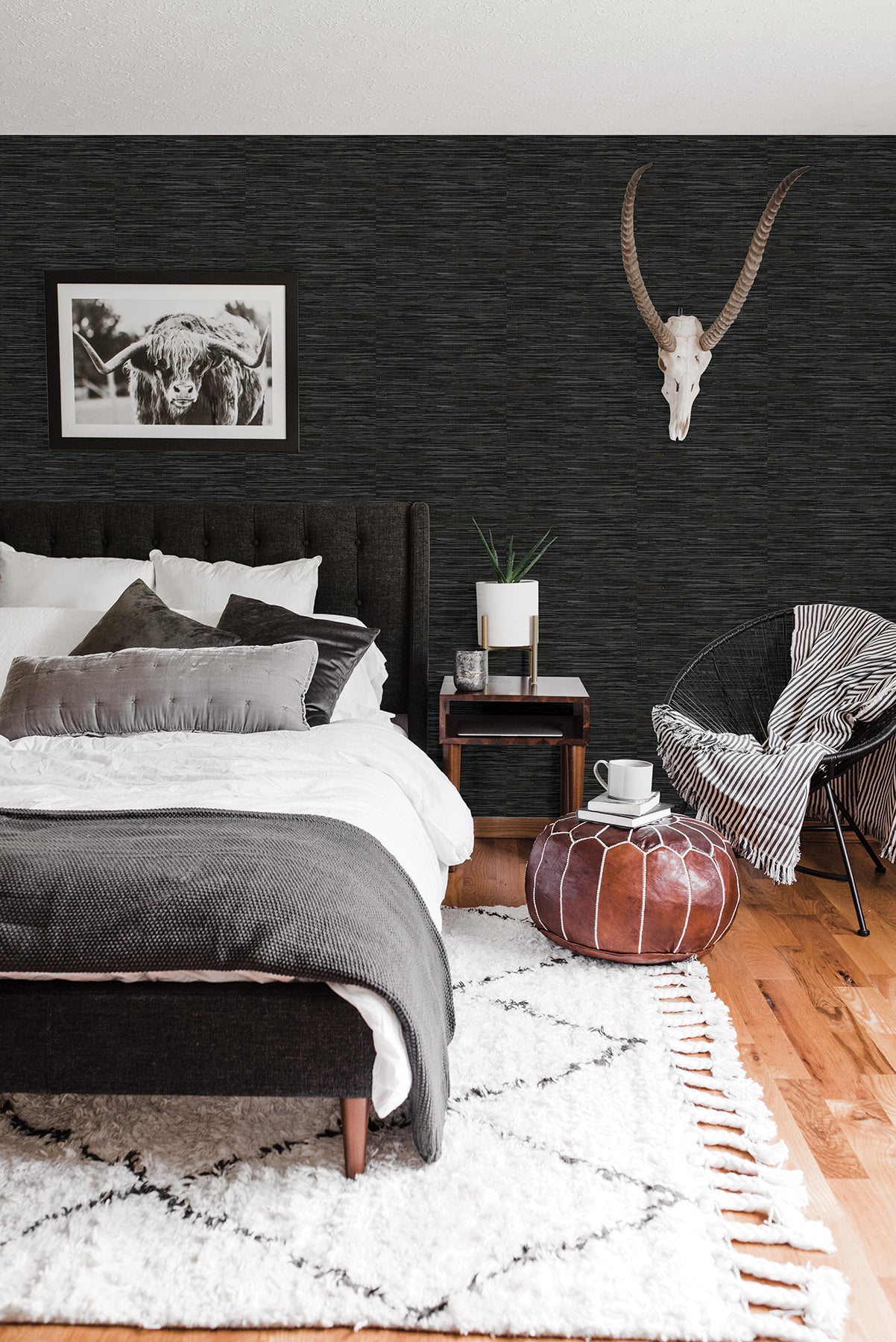 Grassweave Peel and Stick Wallpaper in a room setting