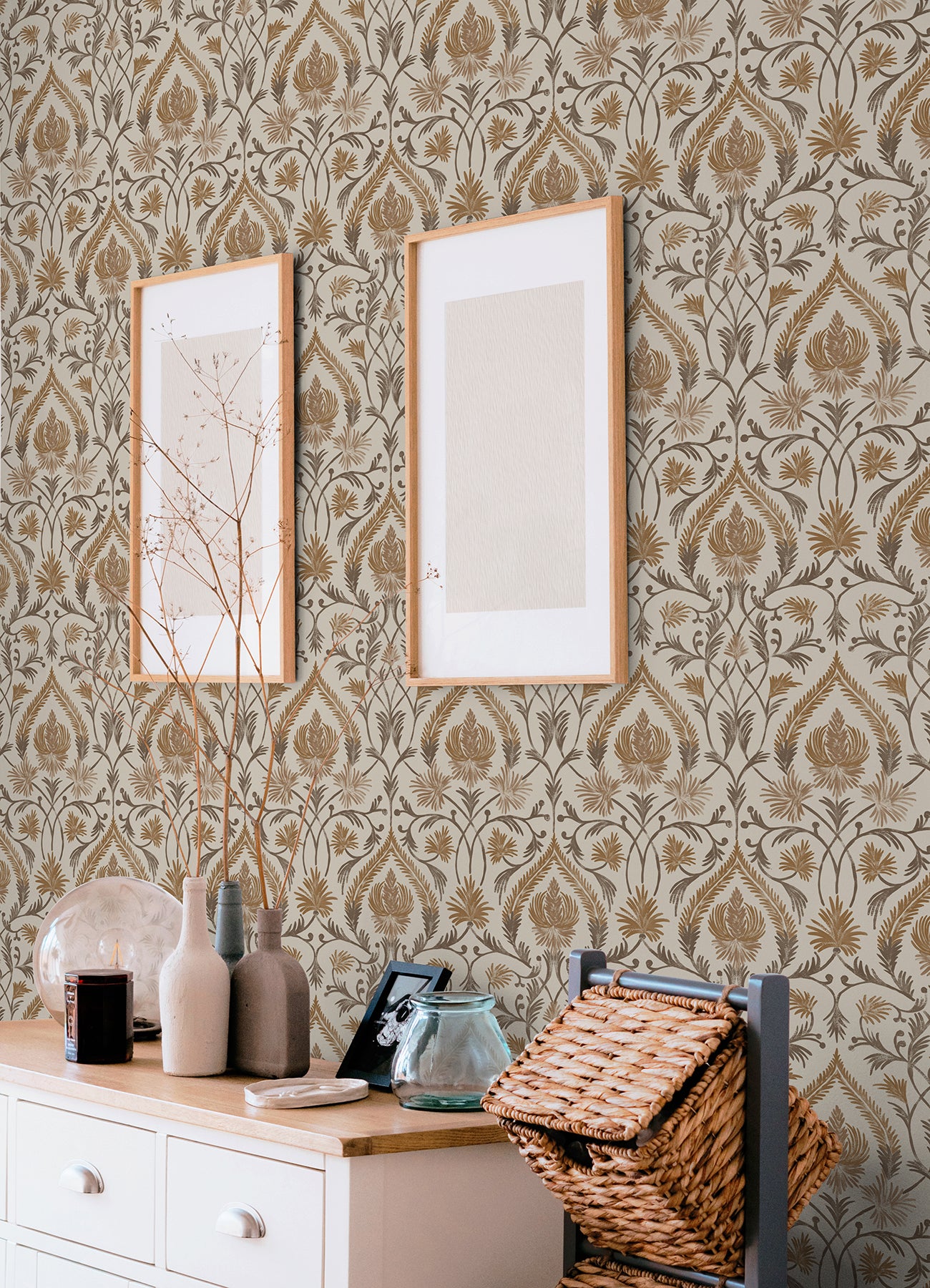 Isle P&S Wallpaper in a room setting