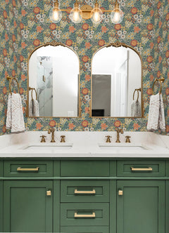 Sadie P&S Wallpaper in a room setting