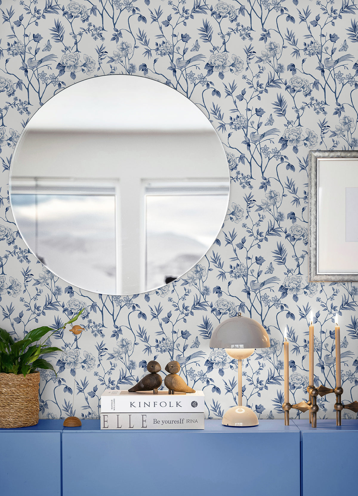 Chinoiserie Garden Peel and Stick Wallpaper in a room setting