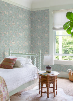 Chinoiserie Garden P&S Wallpaper in a room setting
