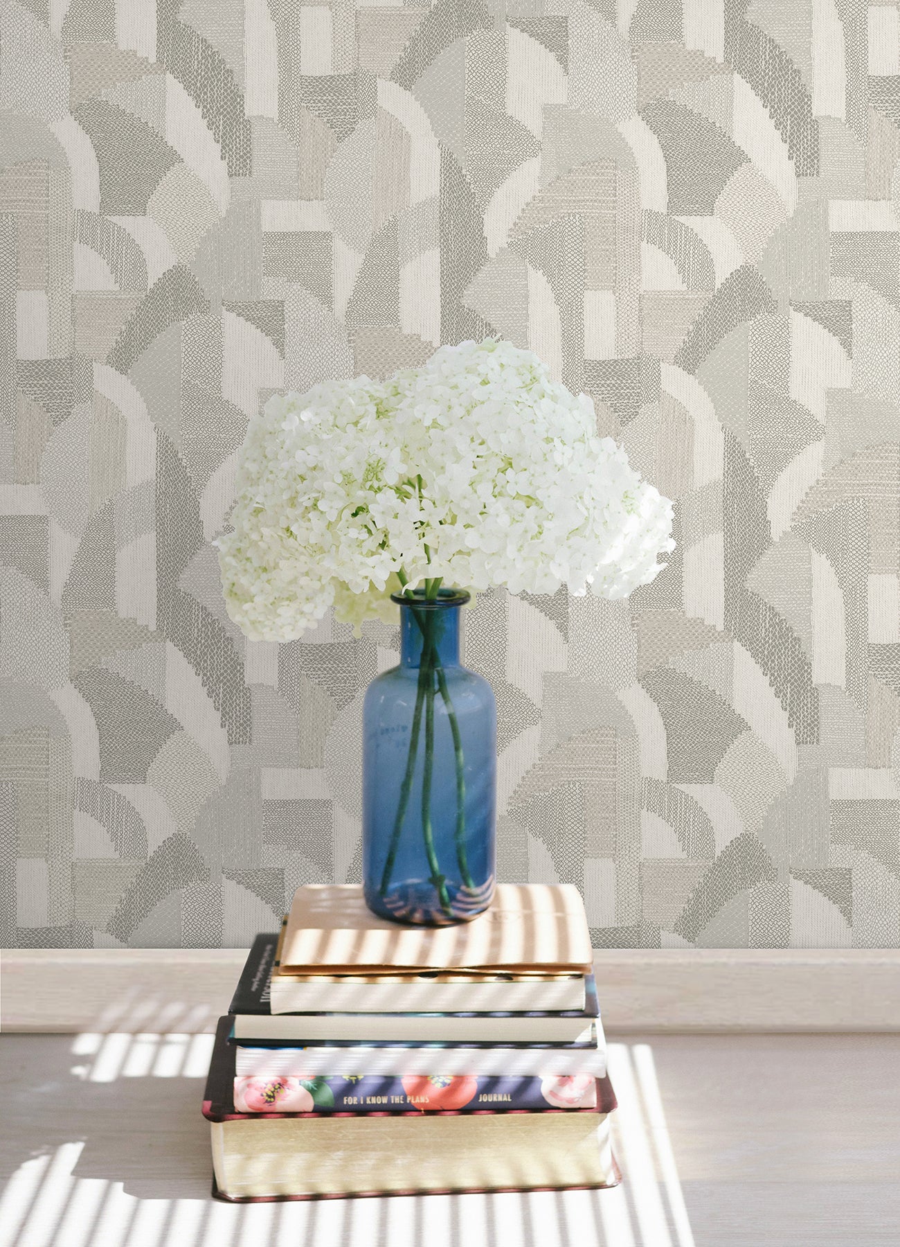 Macario P&S Wallpaper in a room setting