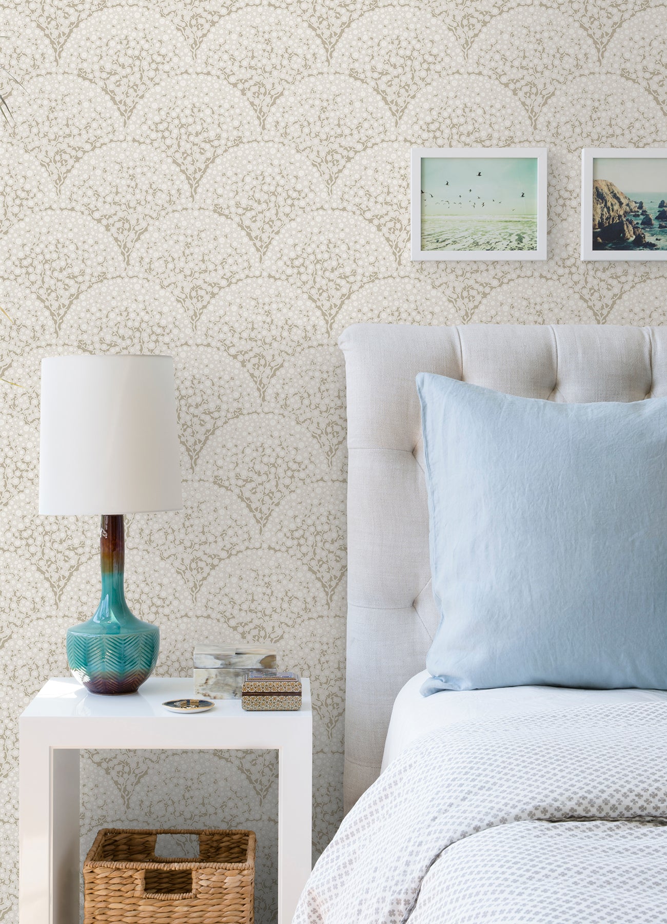 nus6372-wall-decal-room-scene-styled-interior