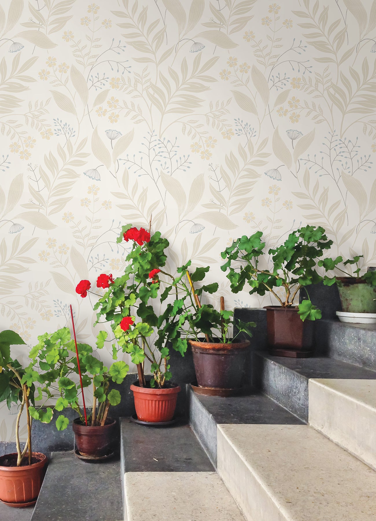 Amanda P&S Wallpaper in a room setting