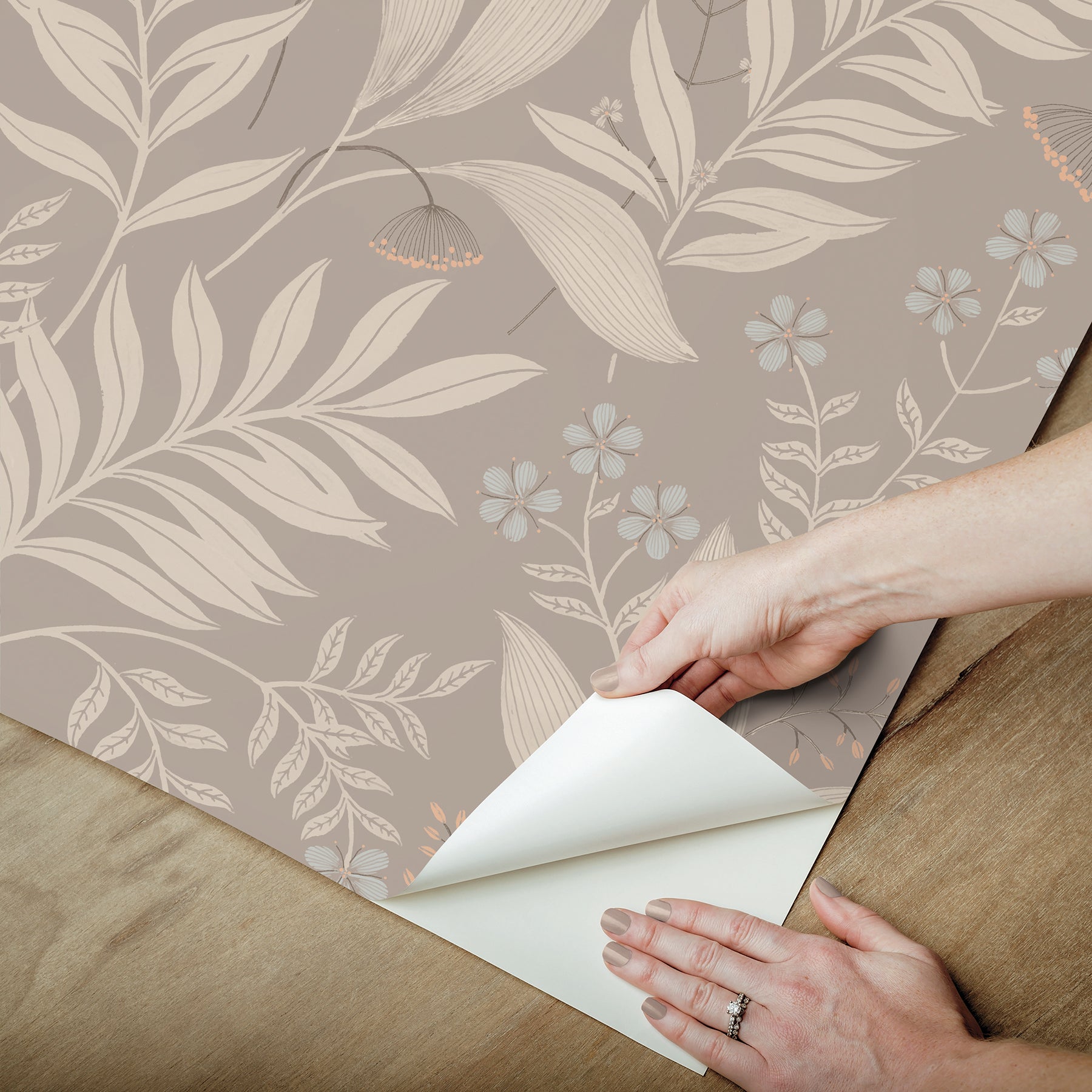 Amanda Peel and Stick Wallpaper - how to peel