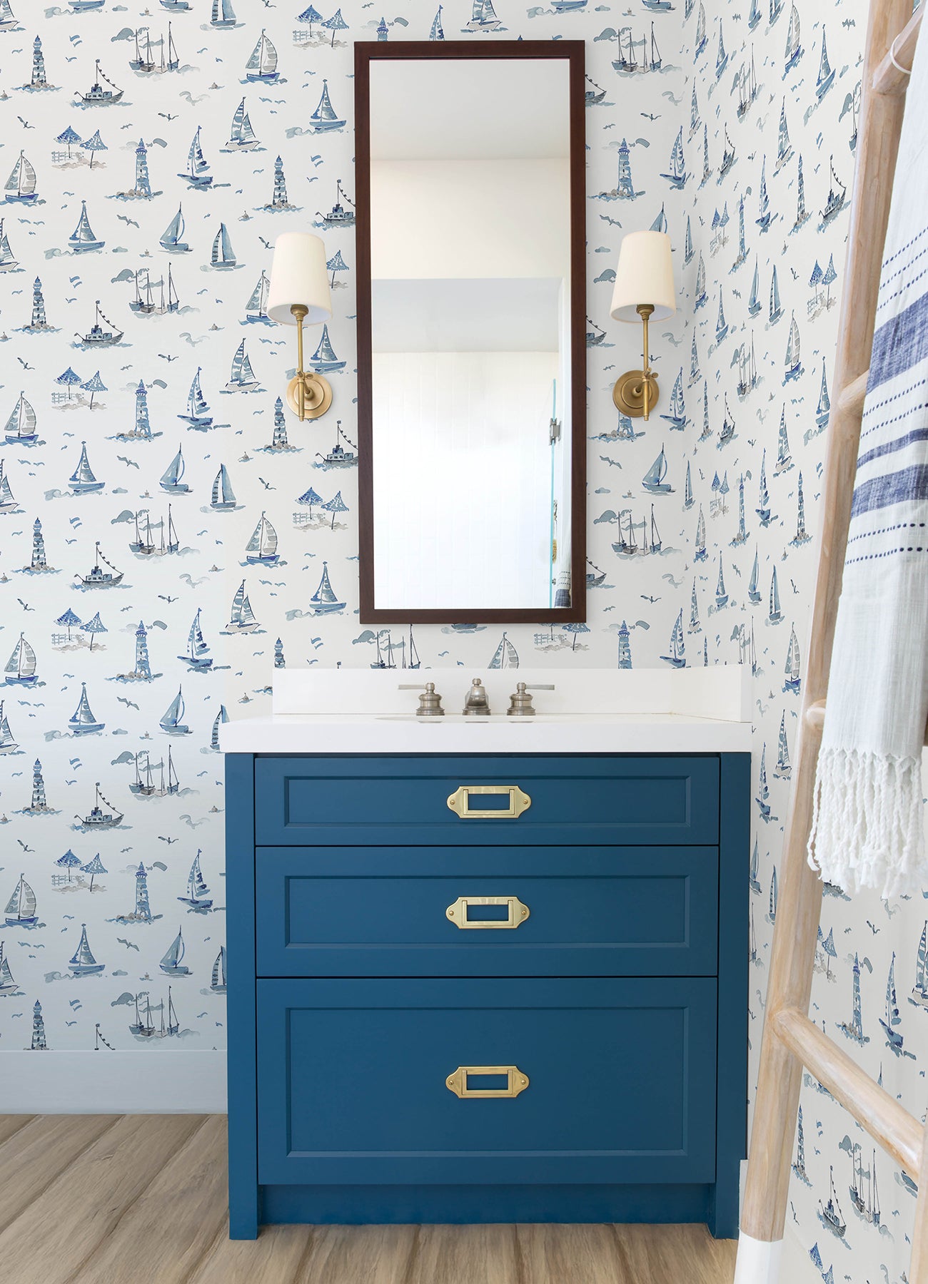 Set Sail P&S Wallpaper in a room setting