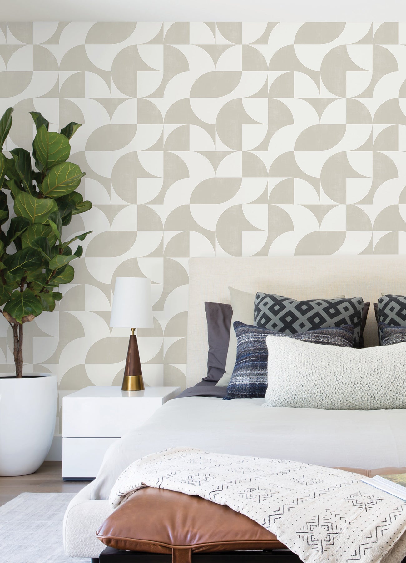 Tarquin PS Wallpaper in a room setting