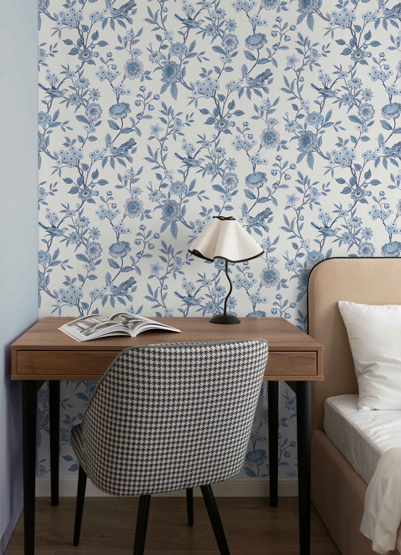 Gwendolyn PS Wallpaper in a room setting