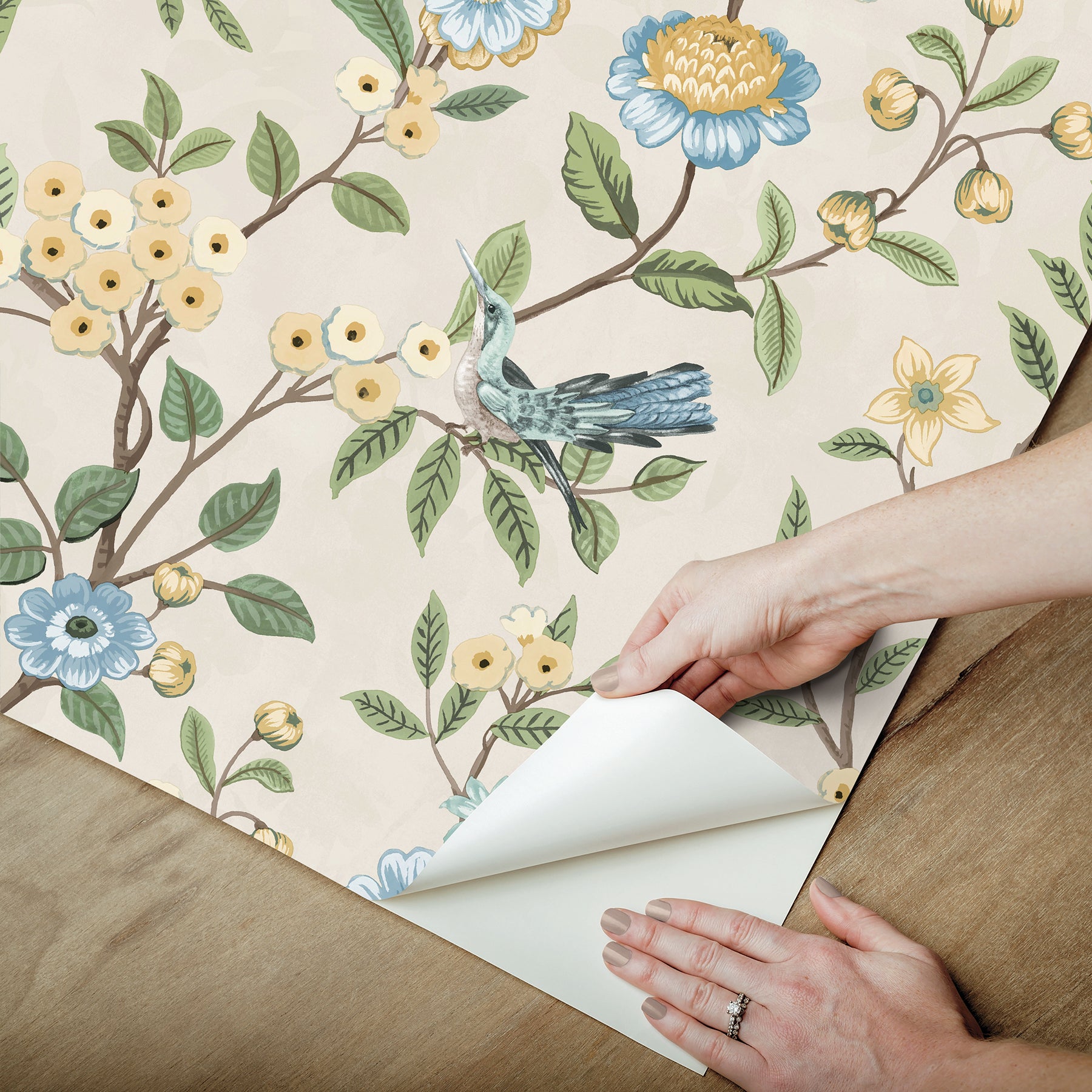 Gwendolyn PS Wallpaper - how to peel