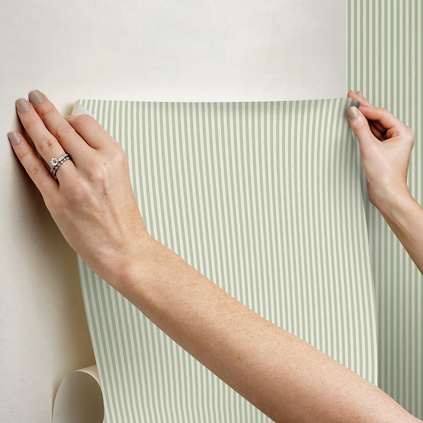 Ticking Stripe PS Wallpaper - how to stick