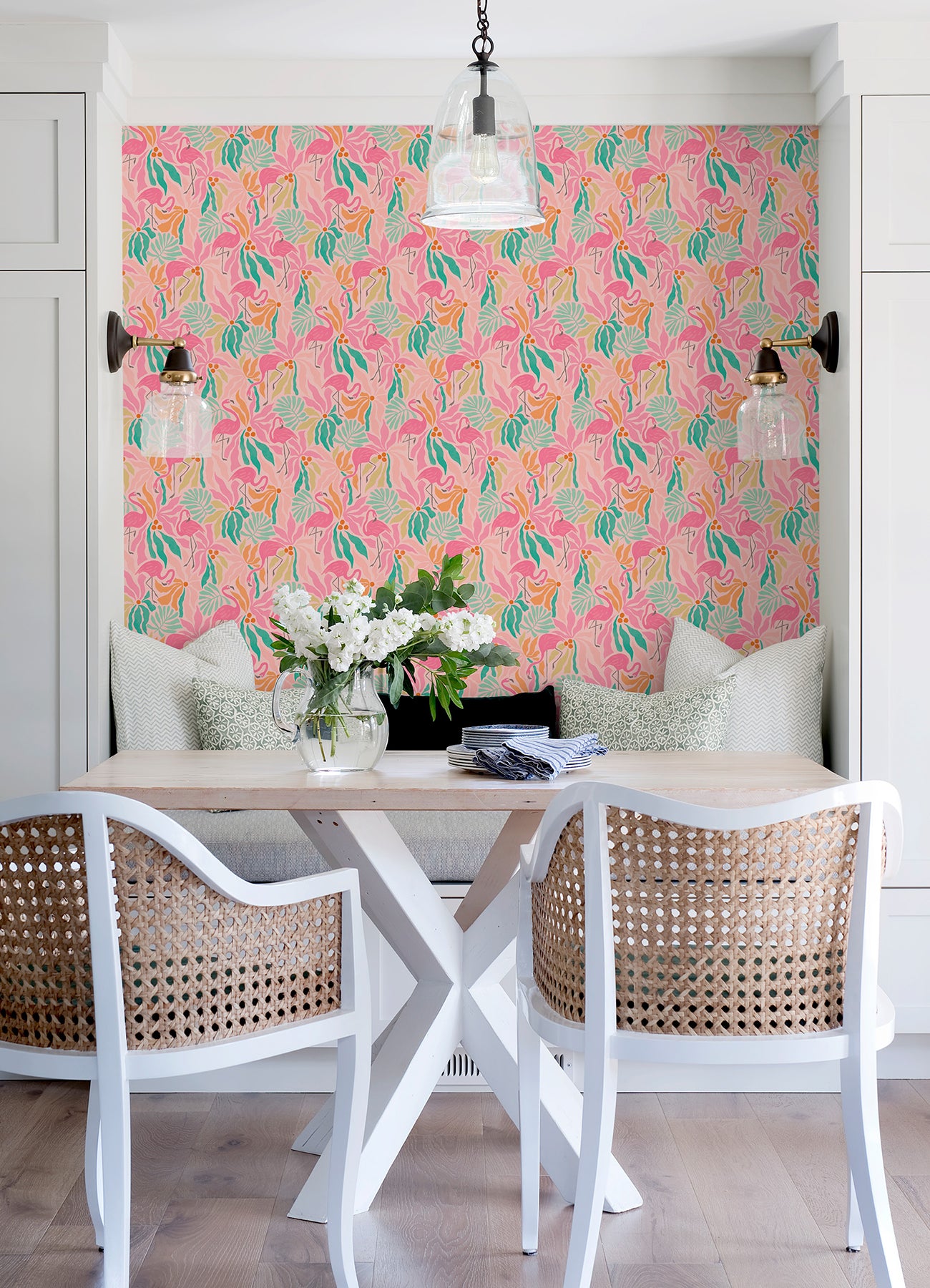 Flamingo Fun P&S Wallpaper in a room setting