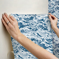 nus6629-peel-and-stick-wallpaper-stick-application-step