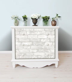 NUW1653 Peel and Stick Wallpaper in a room setting