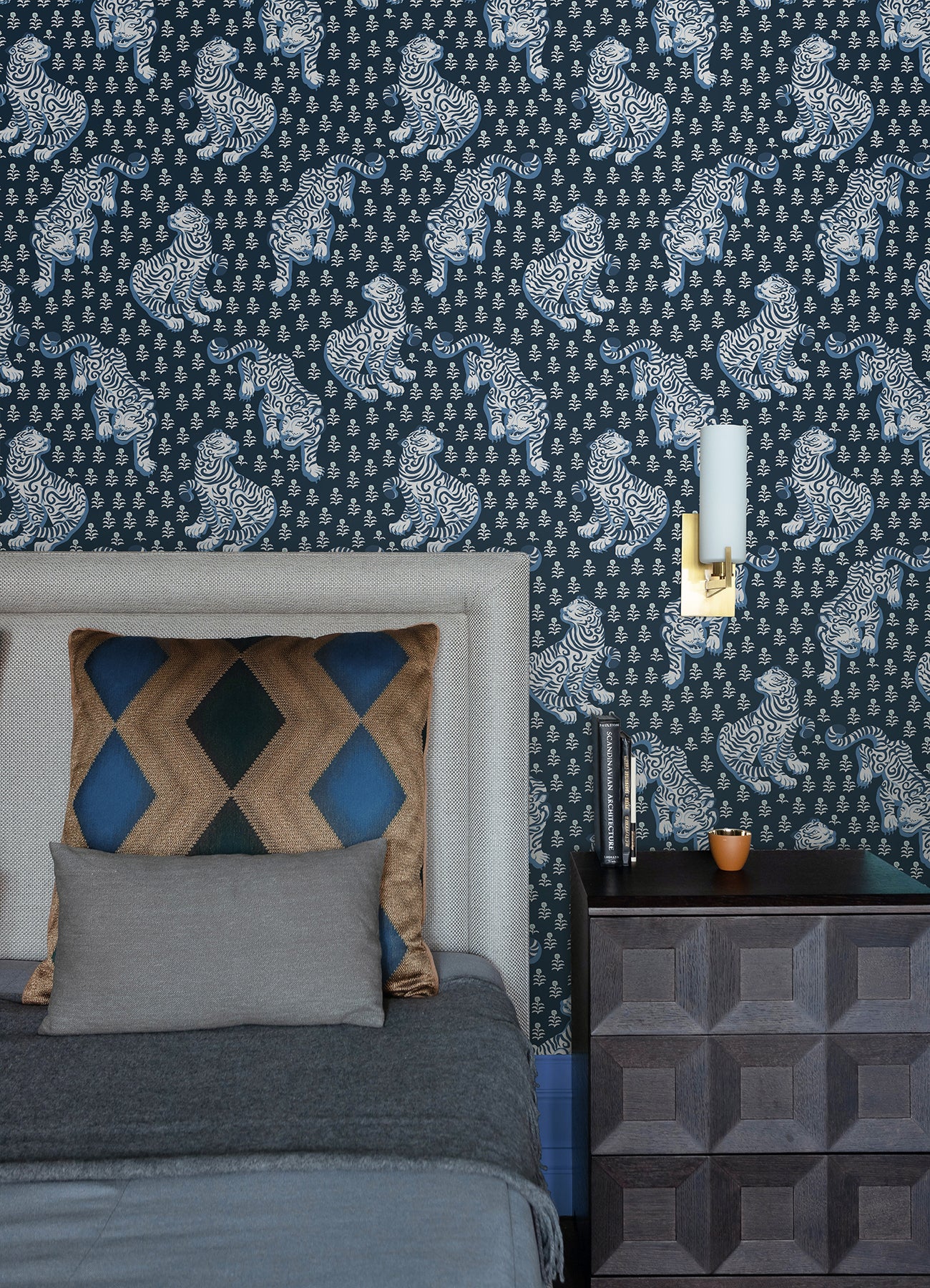 Tiger Queen P&S Wallpaper in a room setting