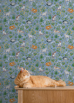 Must Love Cats P&S Wallpaper in a room setting
