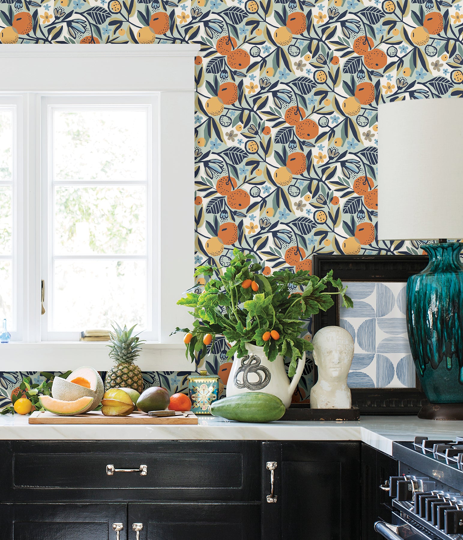 Clementine Garden P&S Wallpaper in a room setting