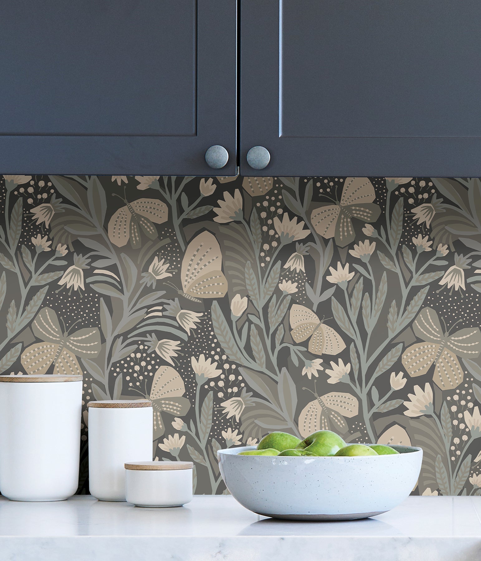 Pip & Lo Papillon Flutter Peel and Stick Wallpaper in a room setting