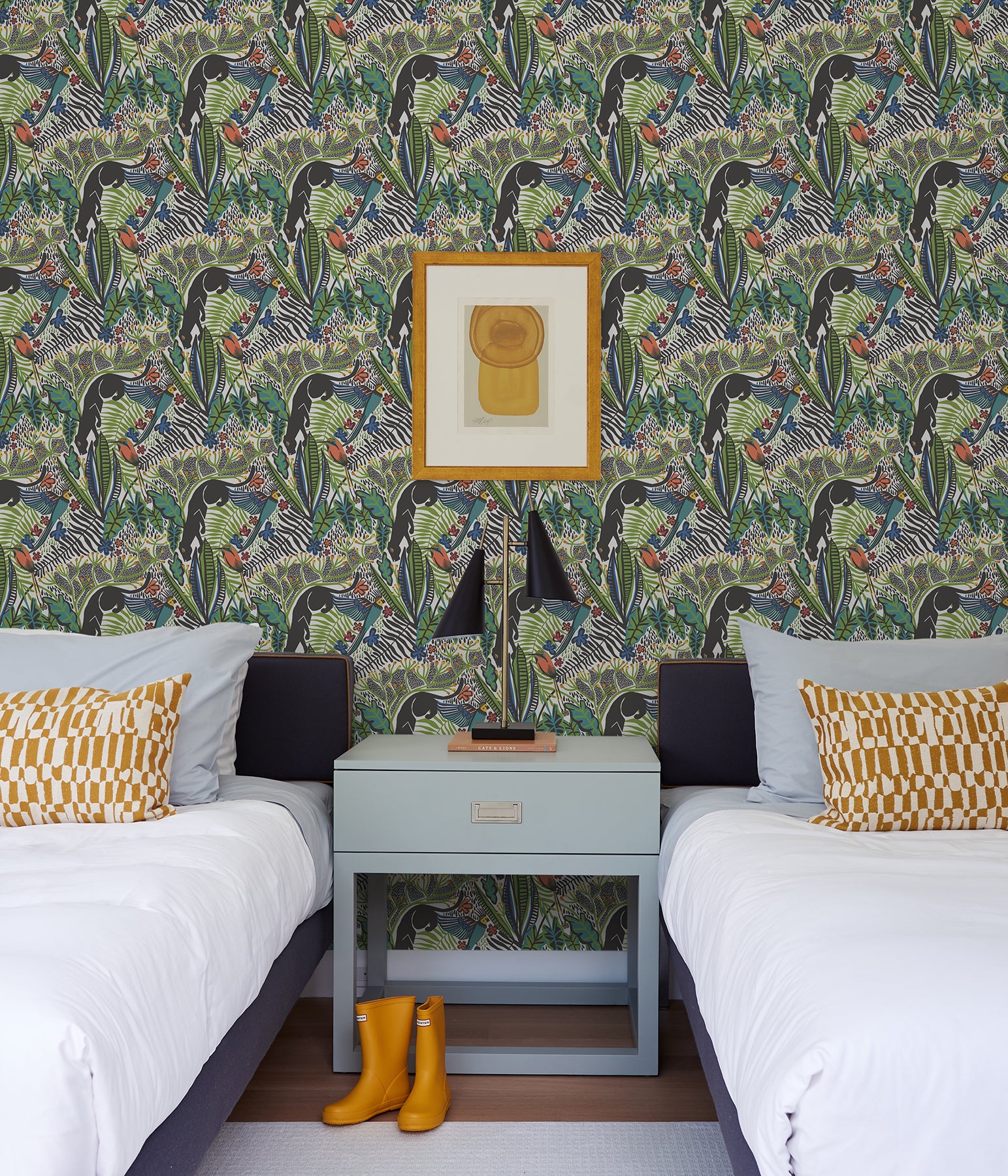 Pip & Lo Poise Peel and Stick Wallpaper in a room setting