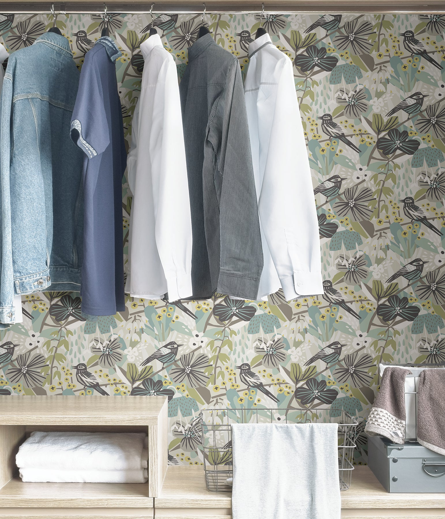 Jaybird P&S Wallpaper in a room setting