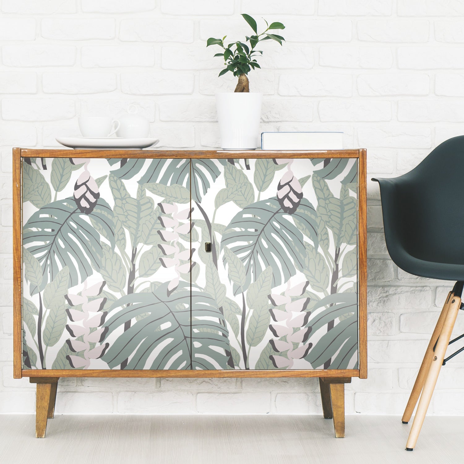 Finlayson Bunaken Peel and Stick Wallpaper in a room setting