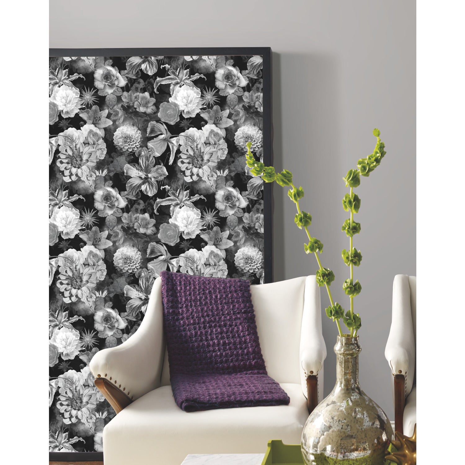 Vintage Floral Blooms Peel and Stick Wallpaper in a room setting