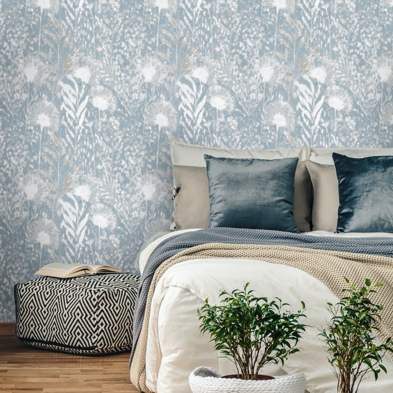 Dandelion P&S Wallpaper in a room setting