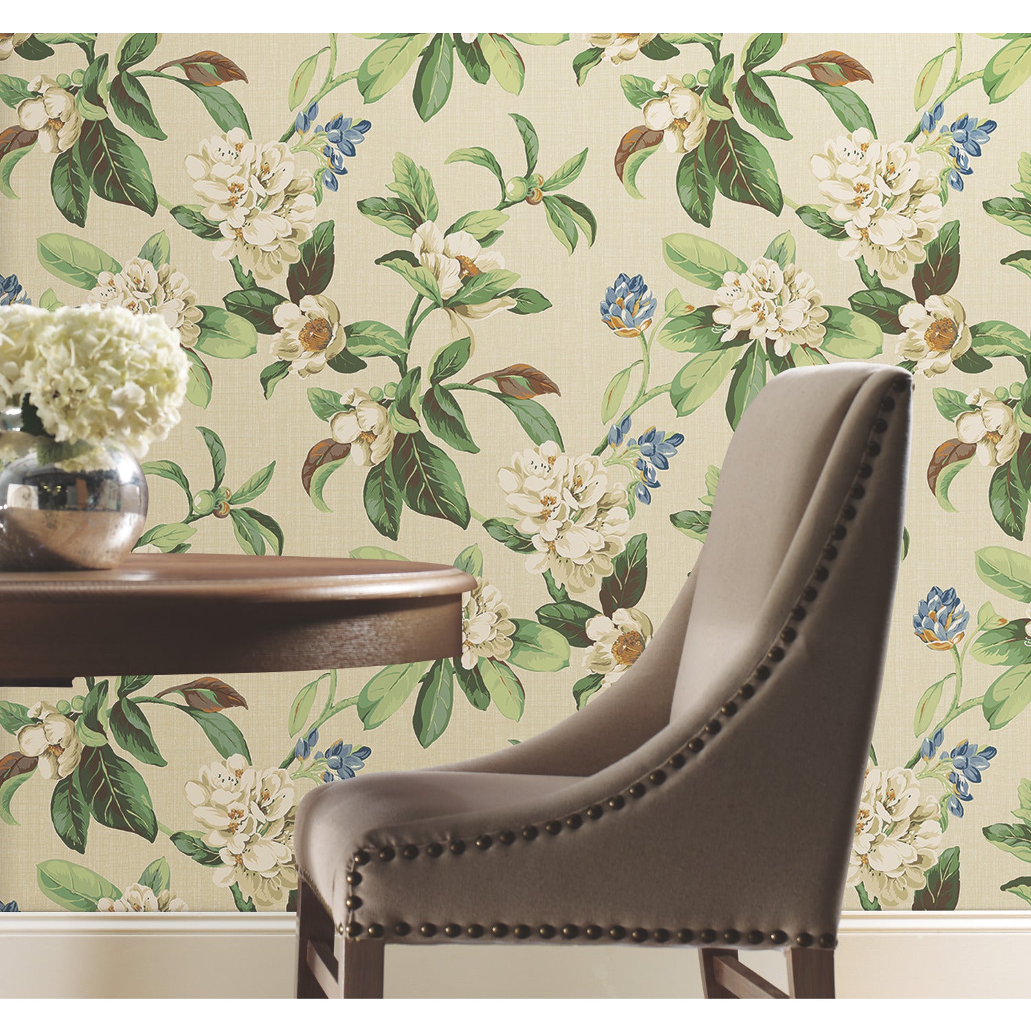 Live Artfully P&S Wallpaper in a room setting
